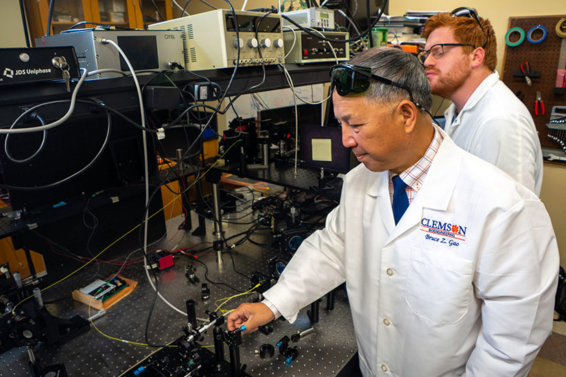 Bruce Gao in Lab